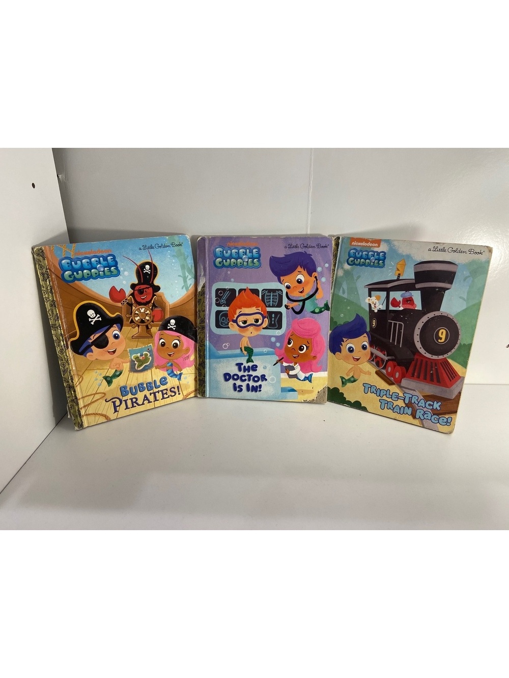 3 VTG The Little Golden Books, Bubble Guppies Pirates Doctor Train